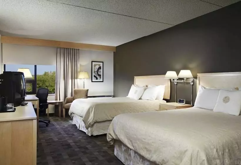 酒店 Doubletree By Hilton Kingston