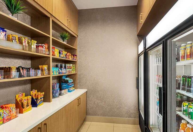 فندق Doubletree By Hilton Pointe Claire Montreal Airport West