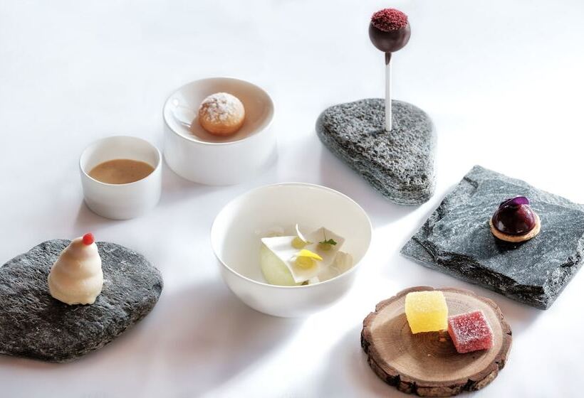 Eden Roc The Leading Hotels Of The World