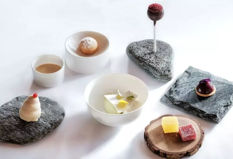 Eden Roc   The Leading Hotels Of The World