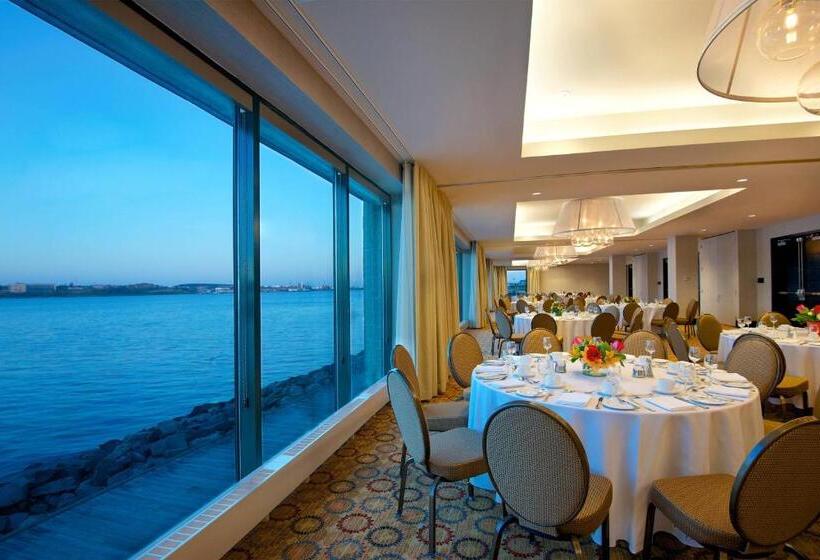 هتل Halifax Marriott Harbourfront