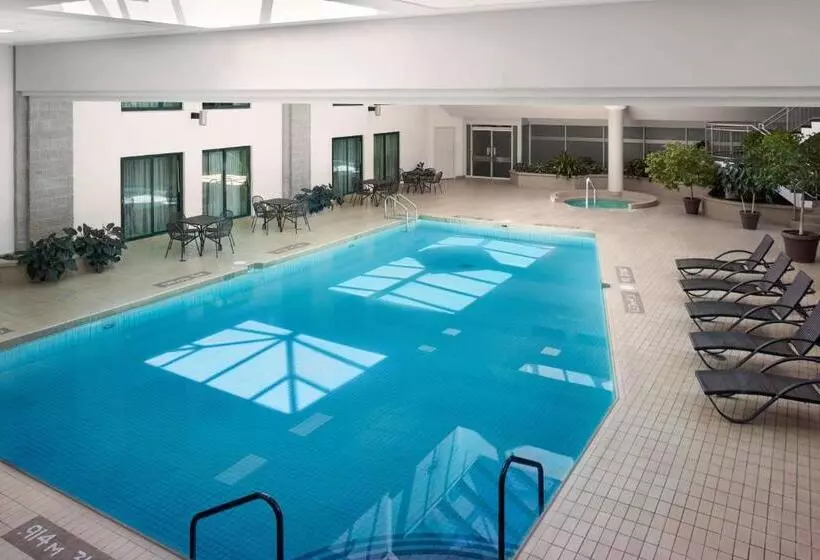 Otel Halifax Marriott Harbourfront