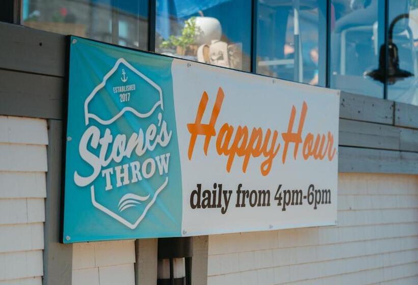 هتل Halifax Marriott Harbourfront