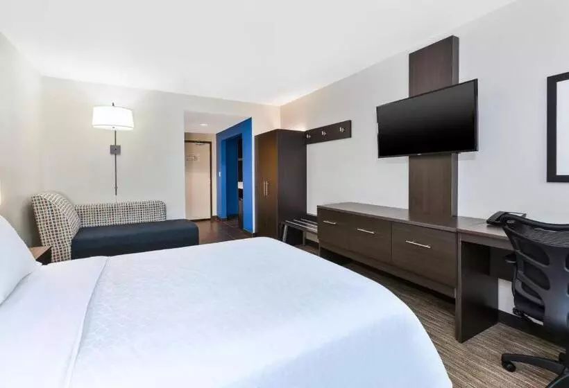 Hotel Holiday Inn Express Winnipeg Airport   Polo Park, An Ihg