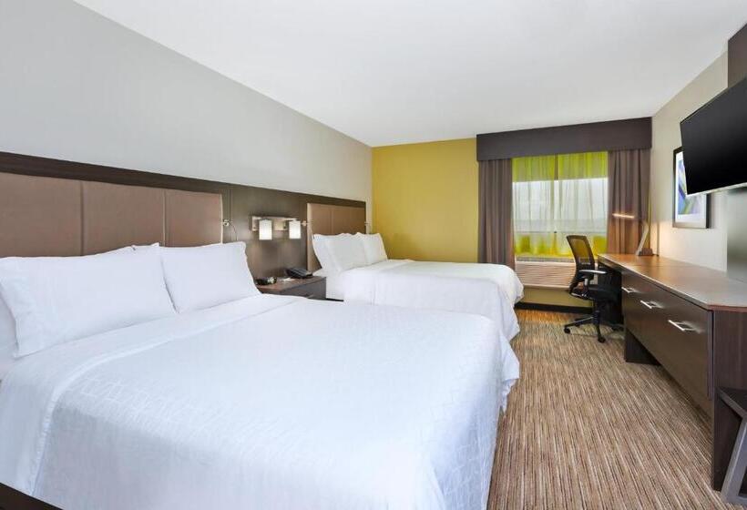 هتل Holiday Inn Express Winnipeg Airport Polo Park, An Ihg