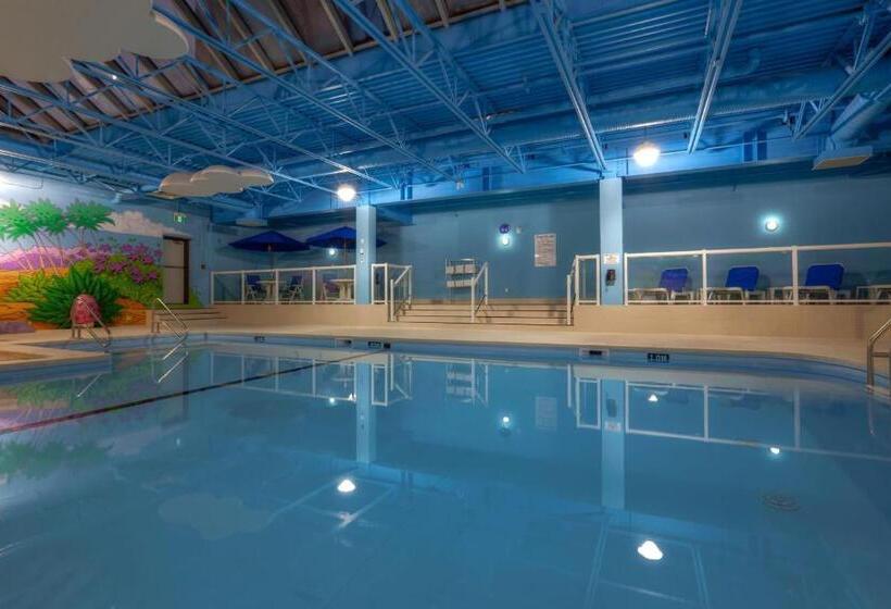 هتل Holiday Inn Express Winnipeg Airport Polo Park, An Ihg