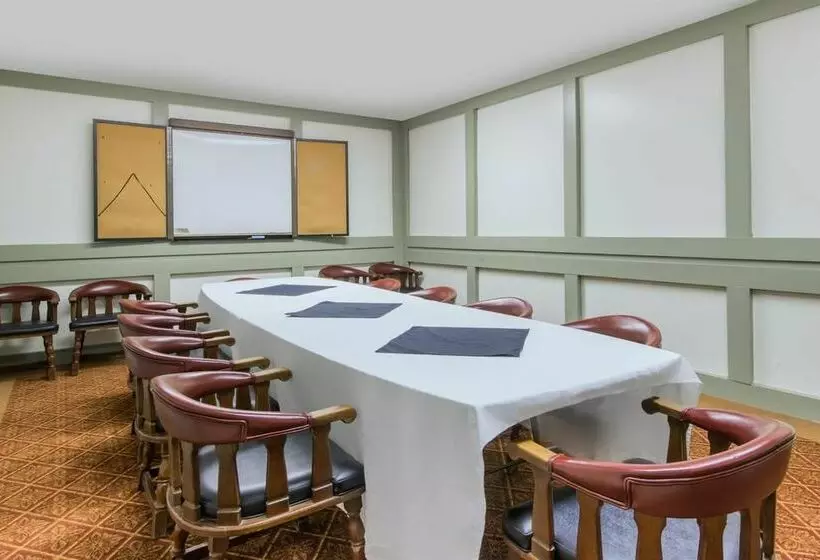 호텔 Howard Johnson