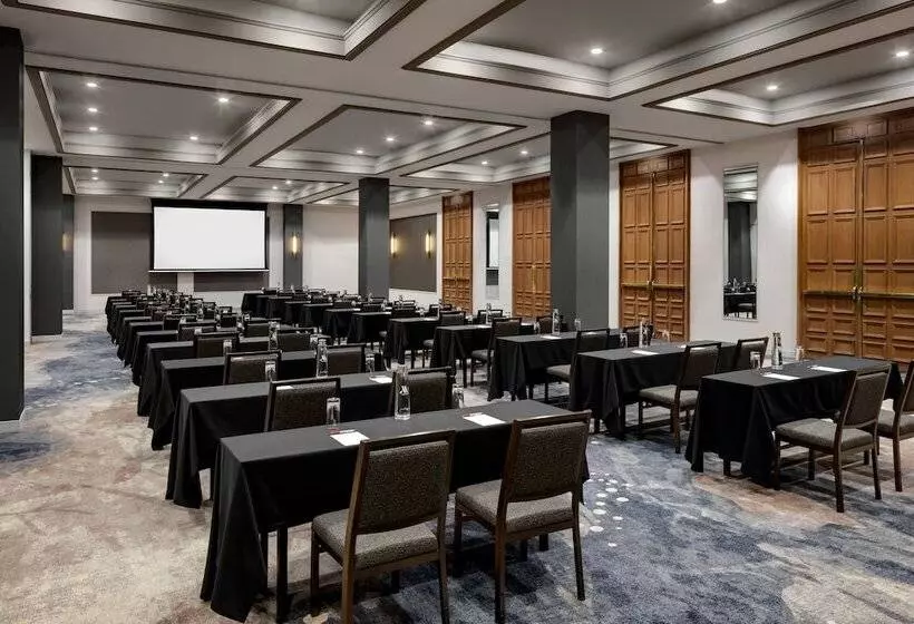 ホテル Montreal Marriott Chateau Champlain