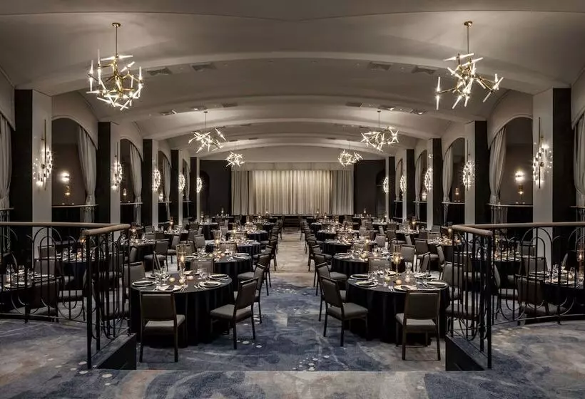 ホテル Montreal Marriott Chateau Champlain