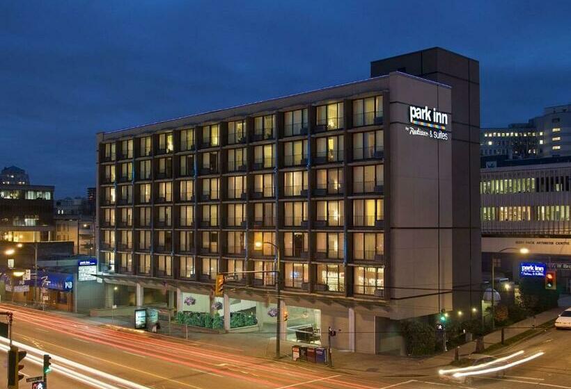 هتل Park Inn & Suites By Radisson