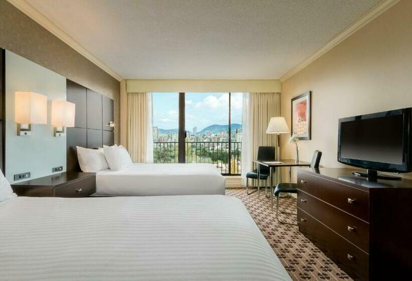 هتل Park Inn & Suites By Radisson