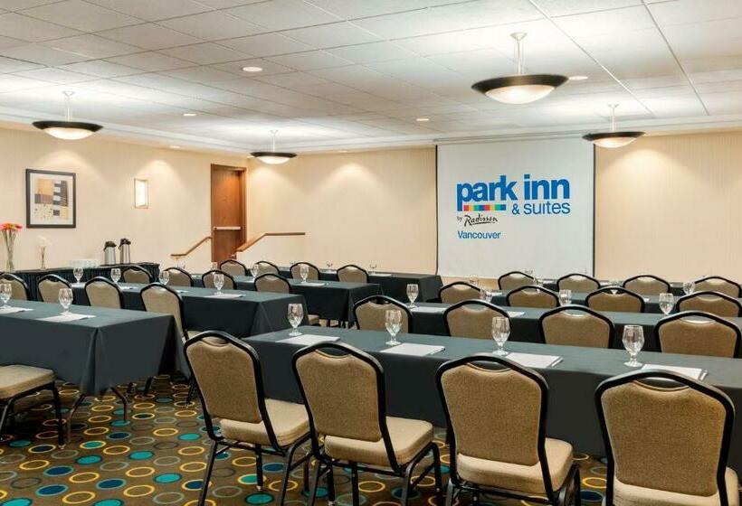 هتل Park Inn & Suites By Radisson