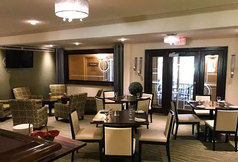 فندق Quality Inn & Conference Centre Festival