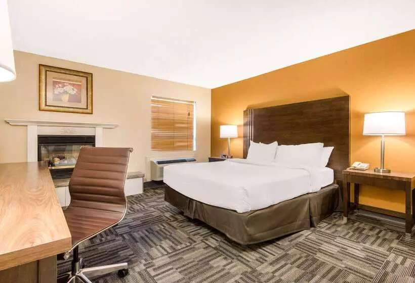 酒店 Quality Inn & Conference Centre