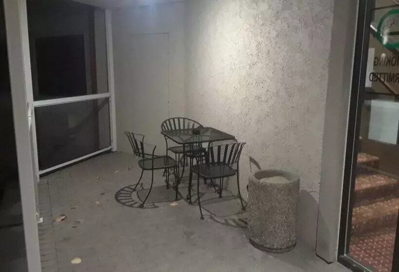 Hotel Quality Inn & Conference Centre