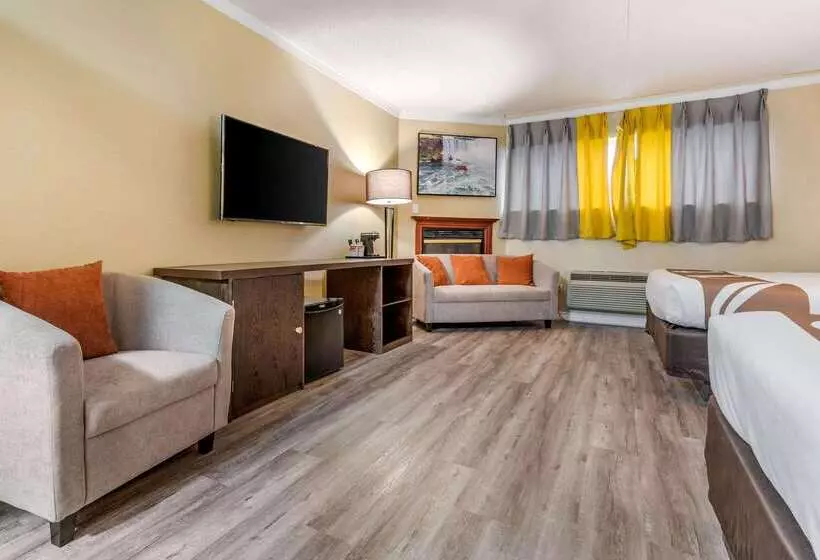 Hotel Quality Inn & Suites