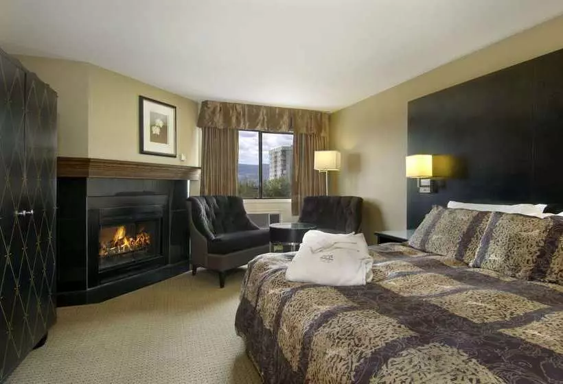 Ramada By Wyndham Kelowna Hotel & Conference Center