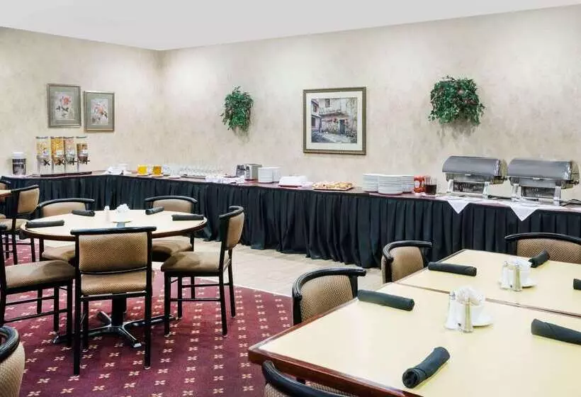 호텔 Ramada By Wyndham London