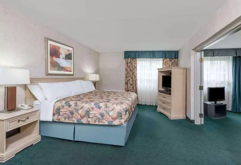 호텔 Ramada By Wyndham London