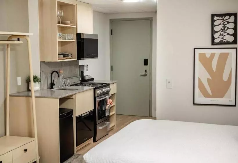 فندق Forest Park