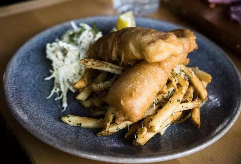 فندق Forest Park