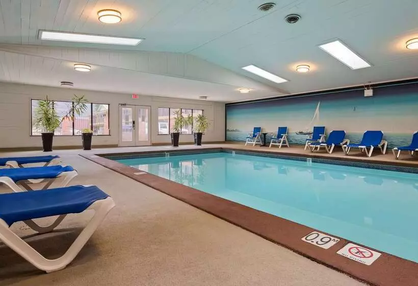 Surestay Plus Hotel By Best Western Salmon Arm