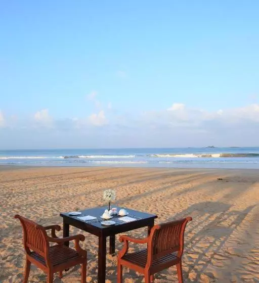 Отель Thaala Bentota