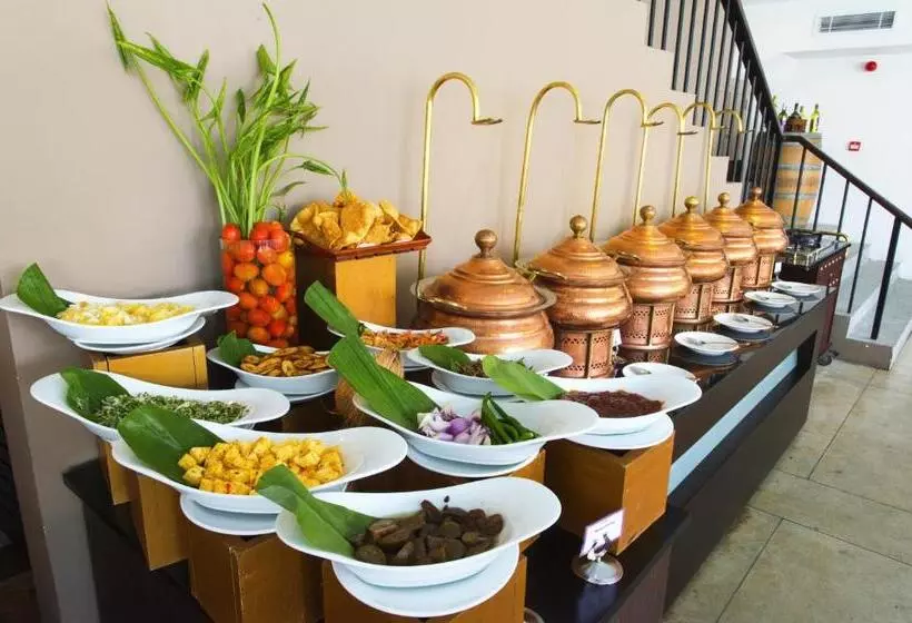 Отель Thaala Bentota