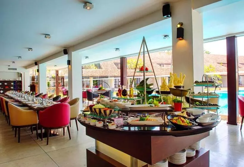 Отель Thaala Bentota