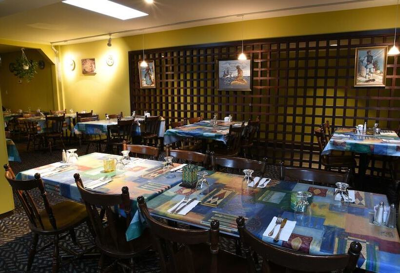 בית מלון כפרי The Pacific Inn