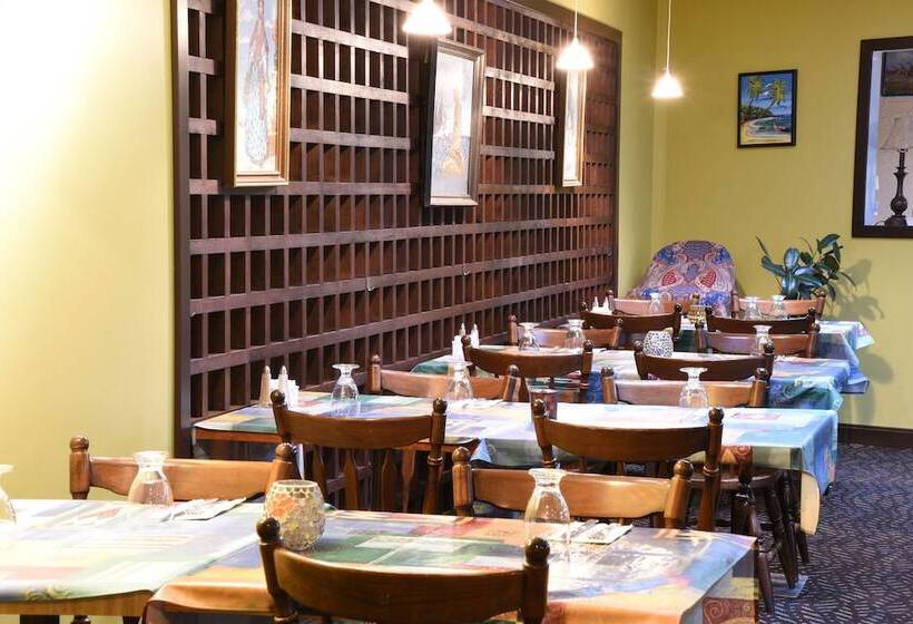 בית מלון כפרי The Pacific Inn