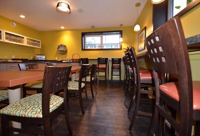 酒店 The Pacific Inn