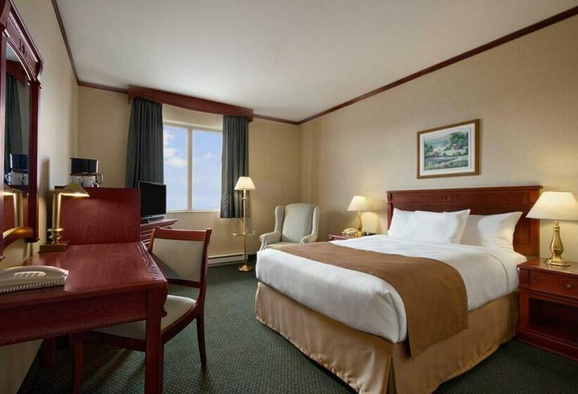 Travelodge Hotel By Wyndham Montreal Airport