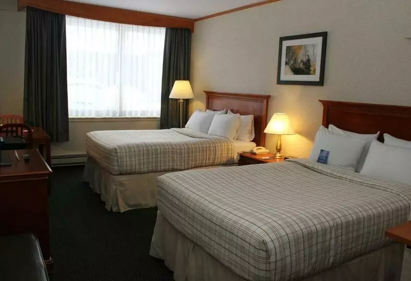 Travelodge Hotel By Wyndham Montreal Airport