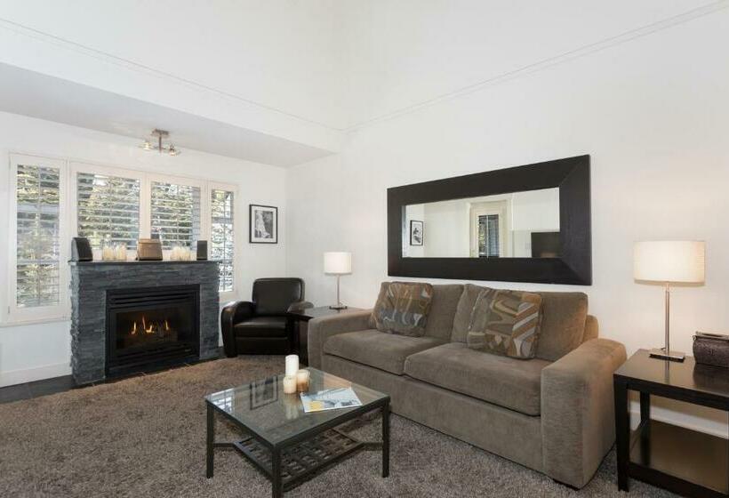 Bright Suite At Ski In/out Glacier Lodge!