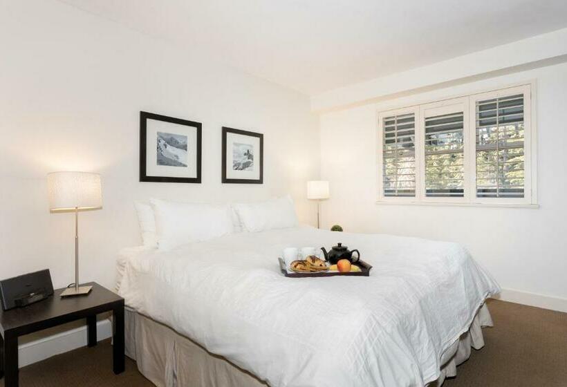 Bright Suite At Ski In/out Glacier Lodge!