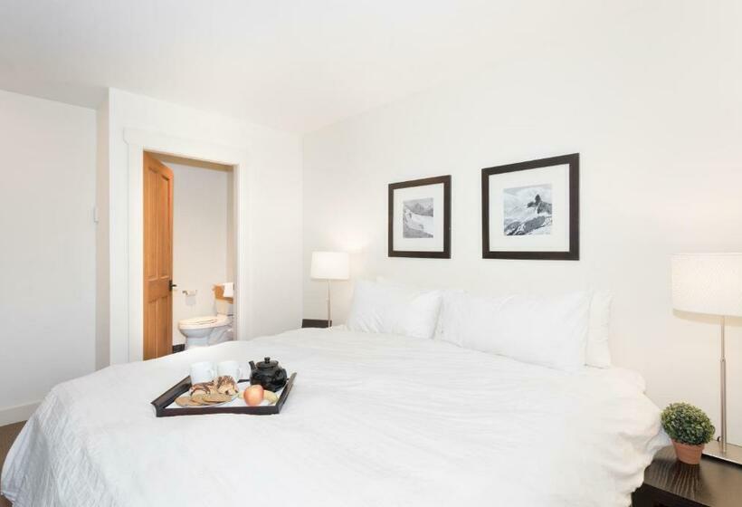 Bright Suite At Ski In/out Glacier Lodge!