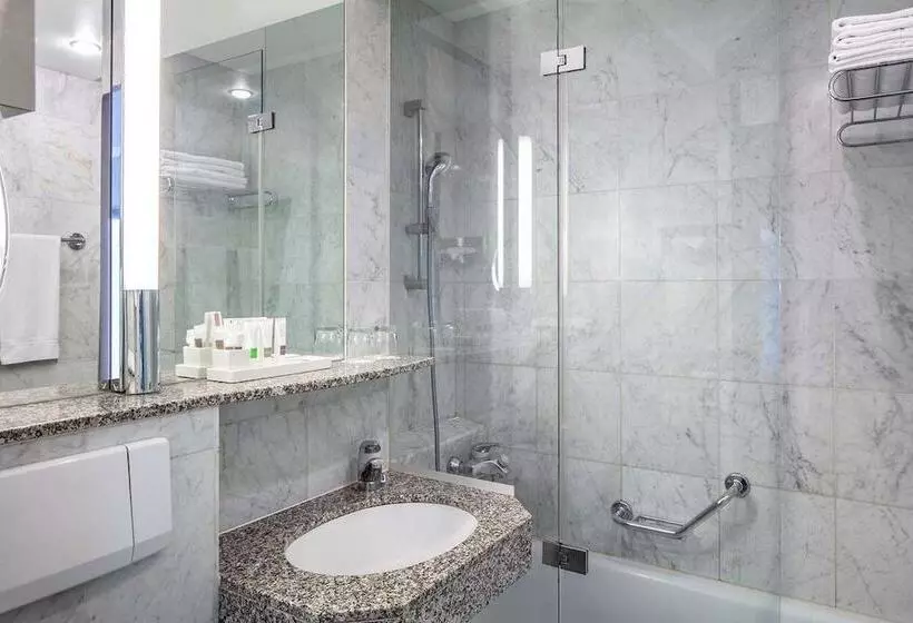 Hotel Becozy Self Check In And Pop Up