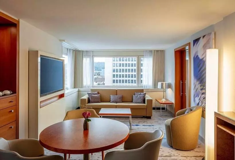 Hotel Becozy Self Check In And Pop Up