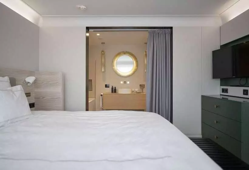 Hotel Becozy Self Check In And Pop Up