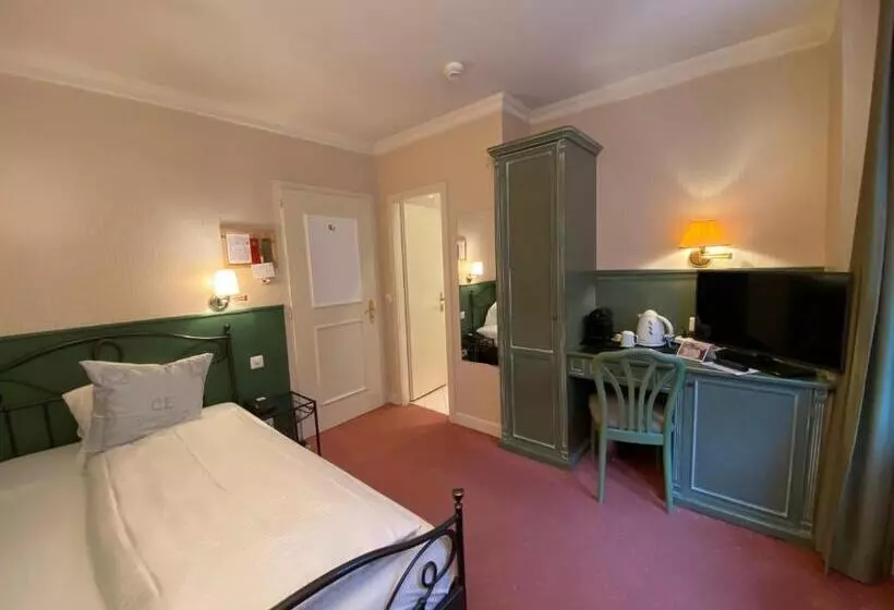 Отель Carltoneurope Vintage Adults