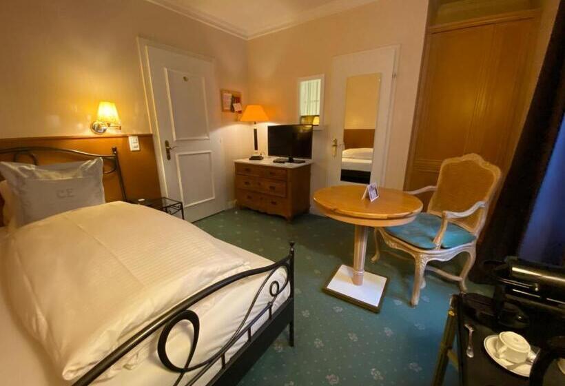 هتل Carltoneurope Vintage Adults