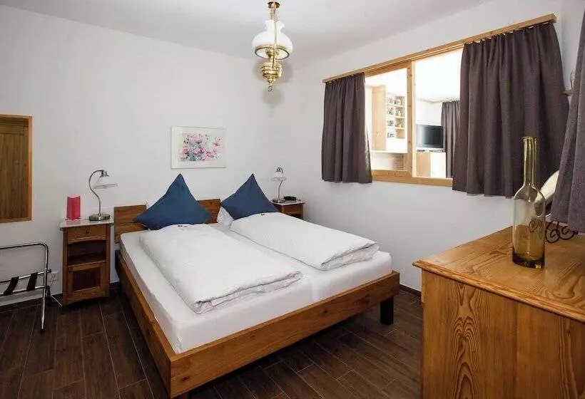 Отель Carltoneurope Vintage Adults