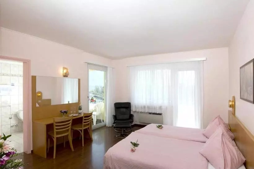 호텔 Rondinella Locarno