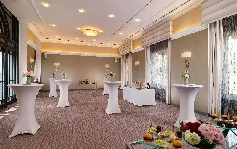 Hotelli Hôtel Métropole Genève