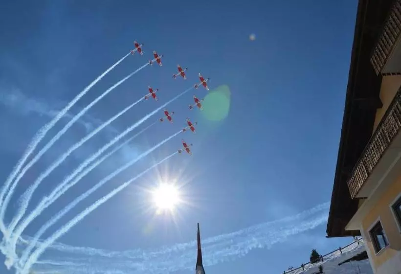 Отель Salastrains