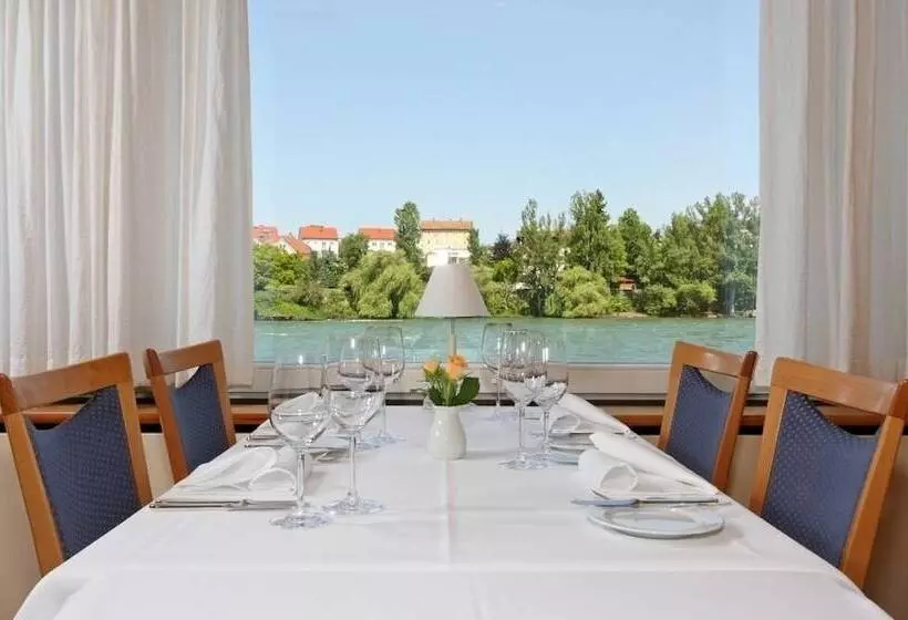 Hotel Schiff Am Rhein