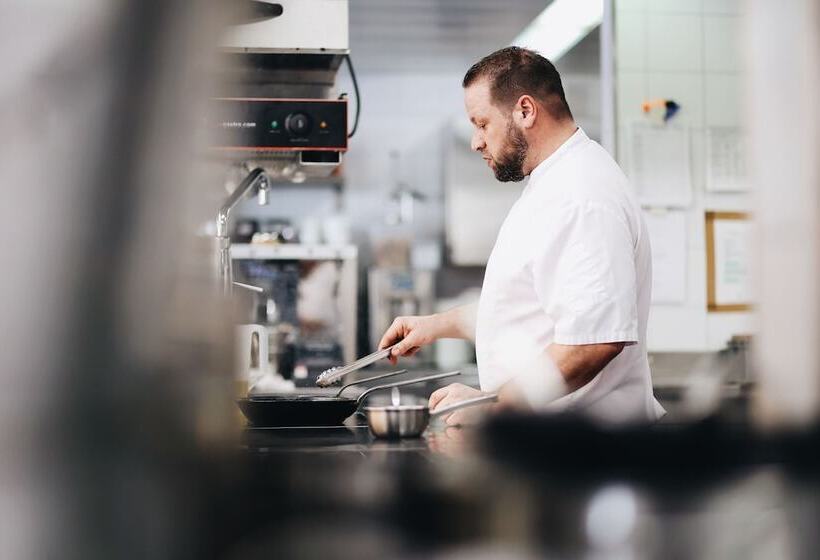 هتل Steinbock Pontresina