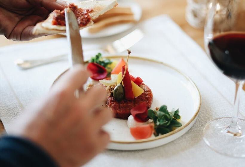 هتل Steinbock Pontresina