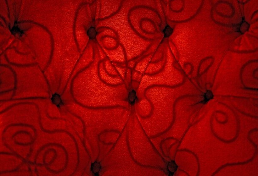 هتل The Ambassador